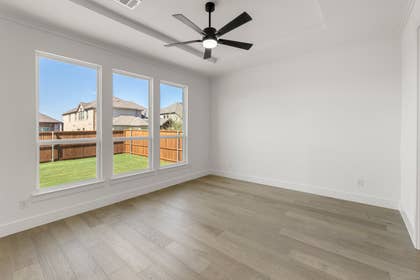 Sutton Fields - Photo 17