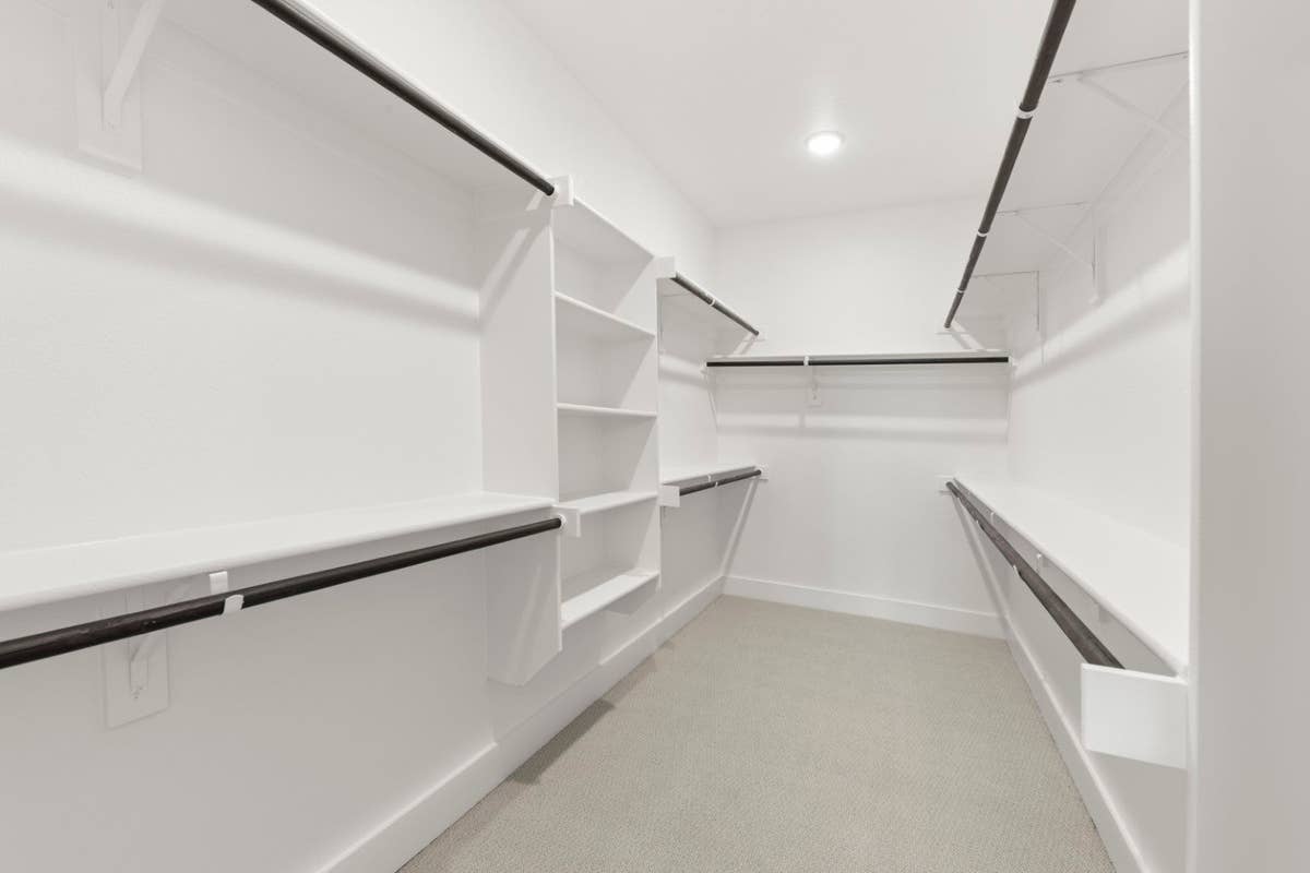 Brookfield - Photo 24