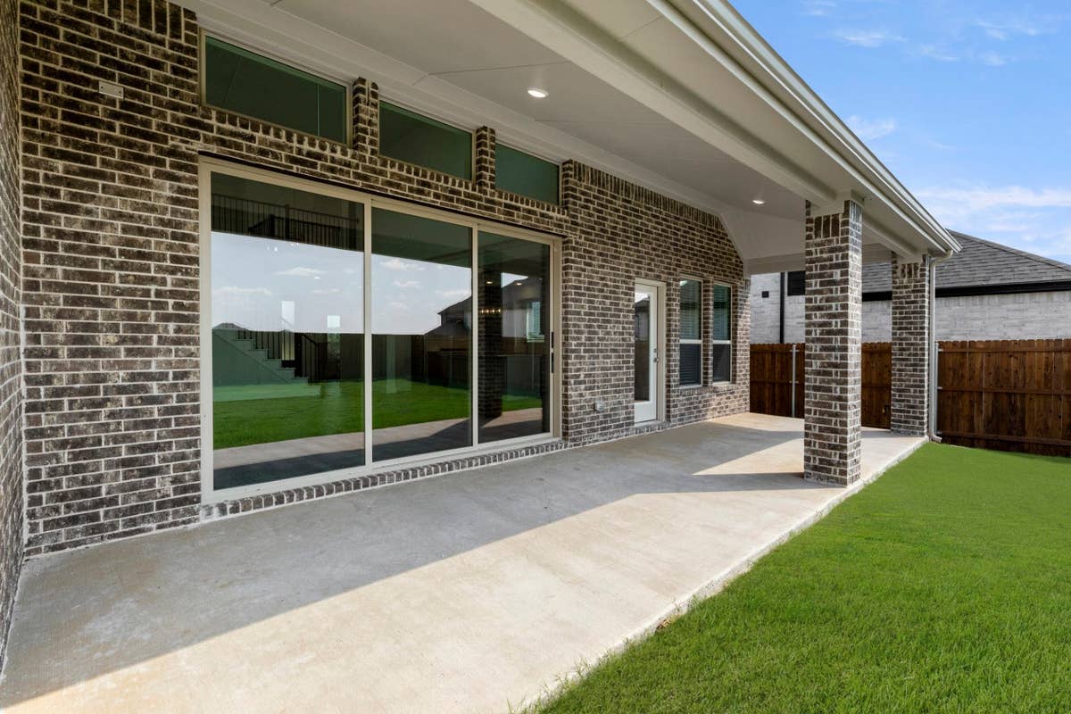 Brookfield - Photo 03