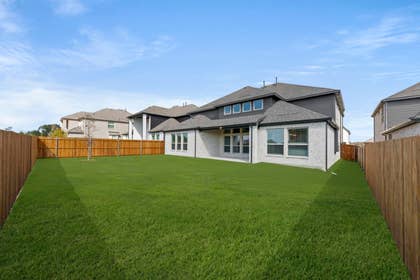Brookfield - Photo 05