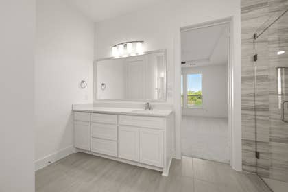 LeTara - Photo 23