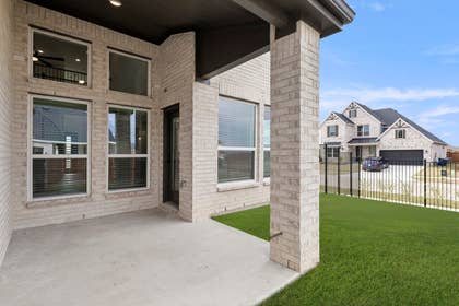 Villages of Creekwood - Photo 03