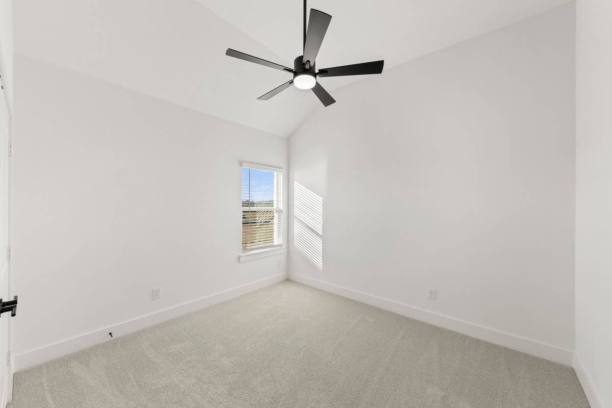 Edgewood Creek - Photo 11