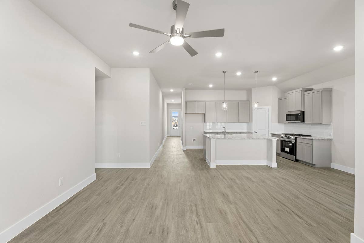 Las Lomas - Photo 18