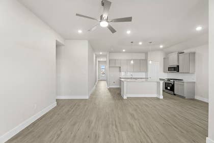 Las Lomas - Photo 18