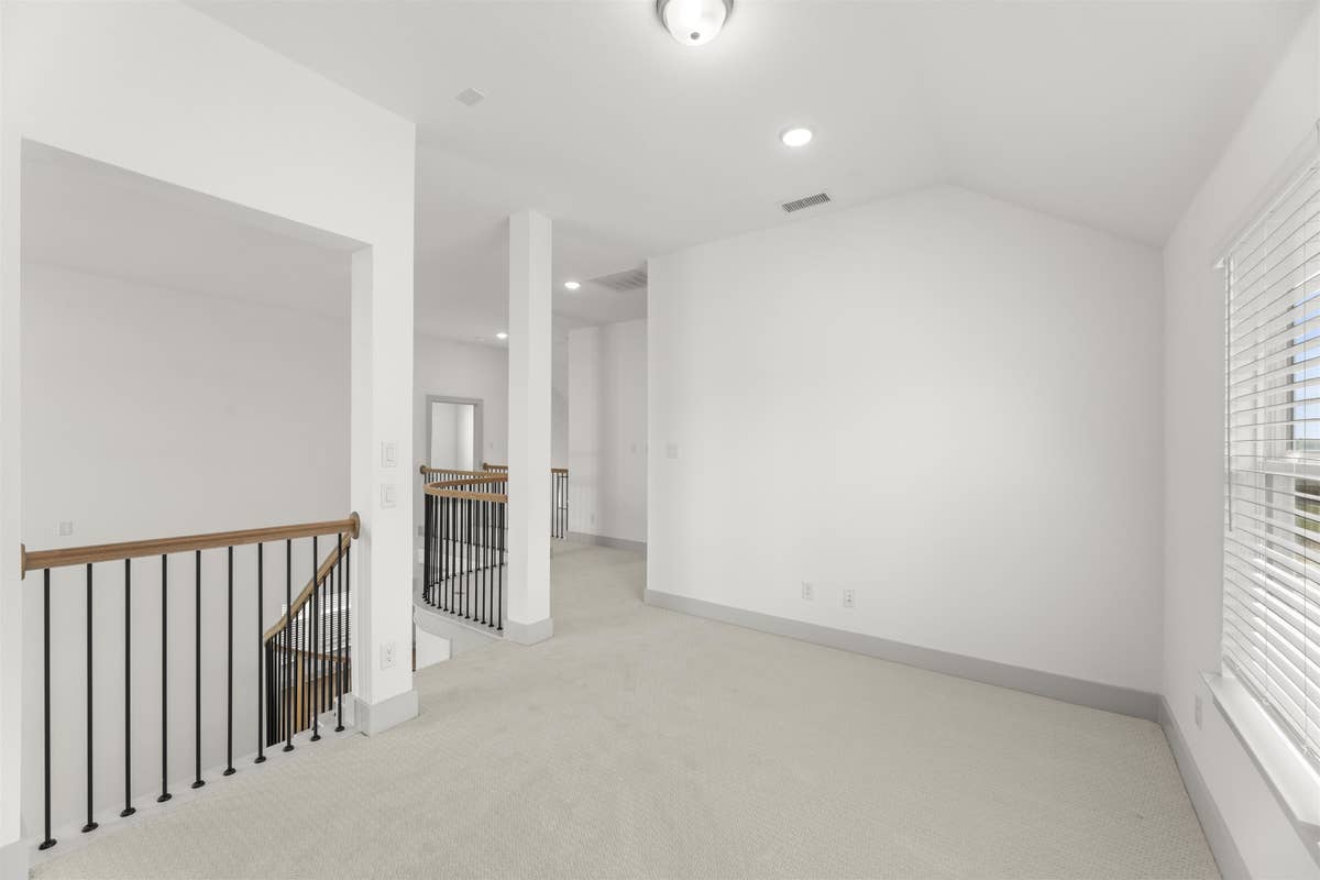 Solterra - Photo 27