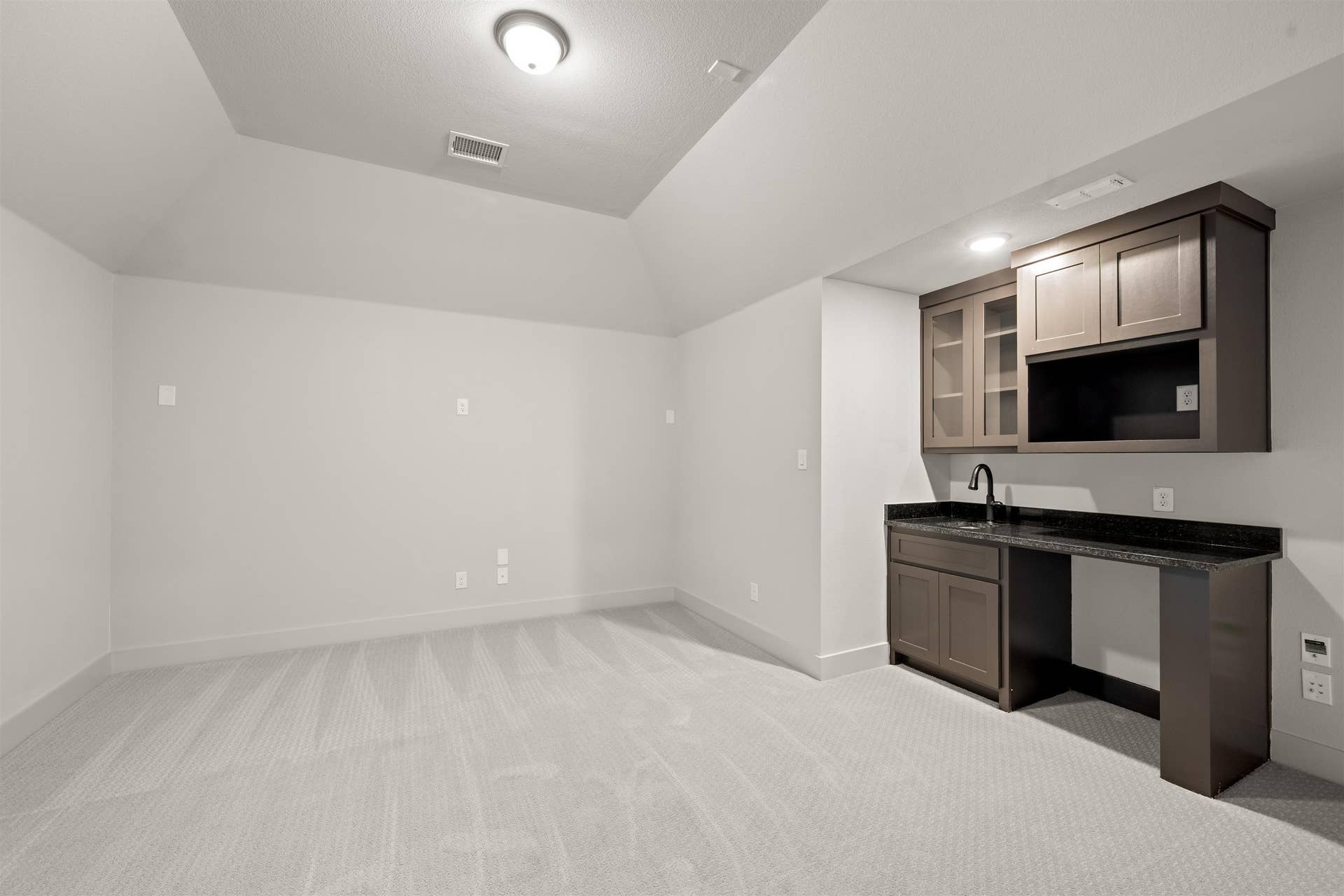 Broadmoor Estates - 28