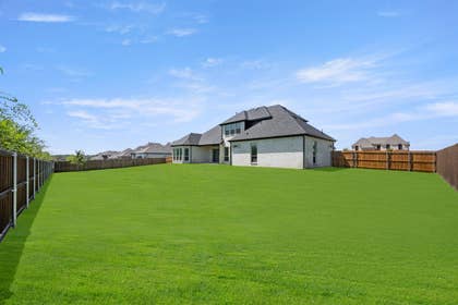 Broadmoor Estates - Photo 04