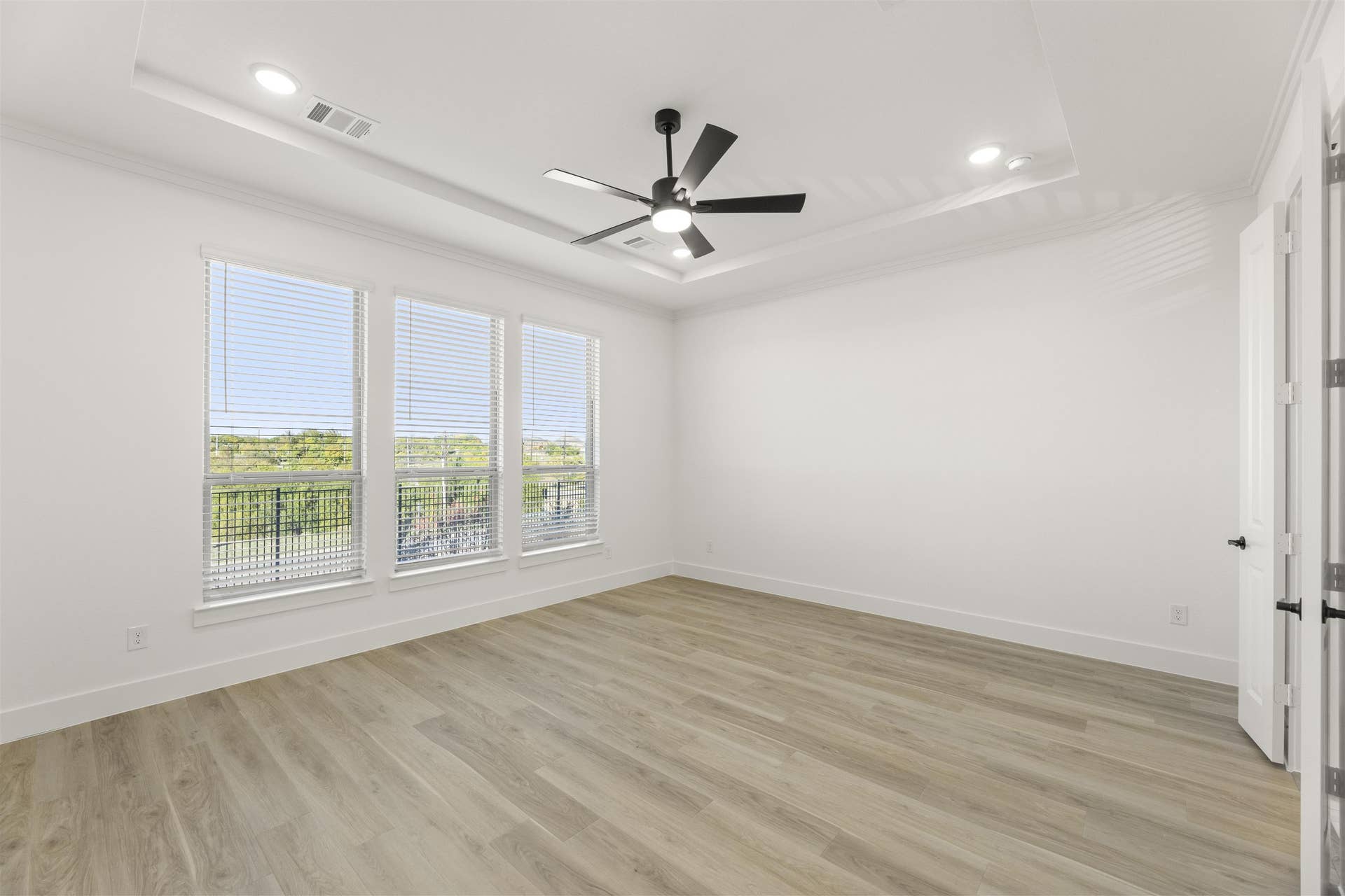Cambridge Estates - 27