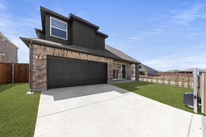 Villages of Creekwood - Photo 05