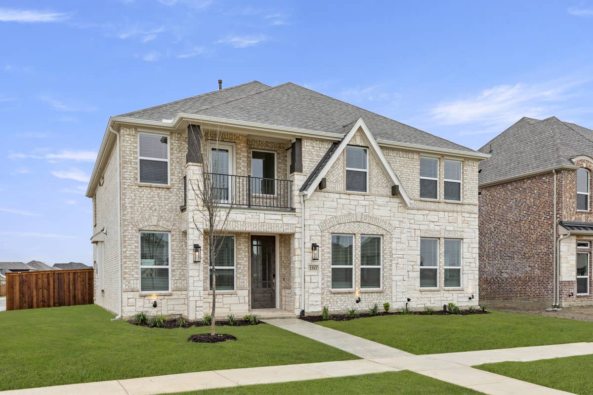 Villages of Creekwood - Photo 02