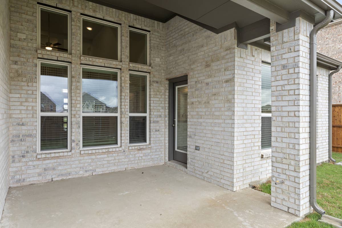 Villages of Creekwood - Photo 03