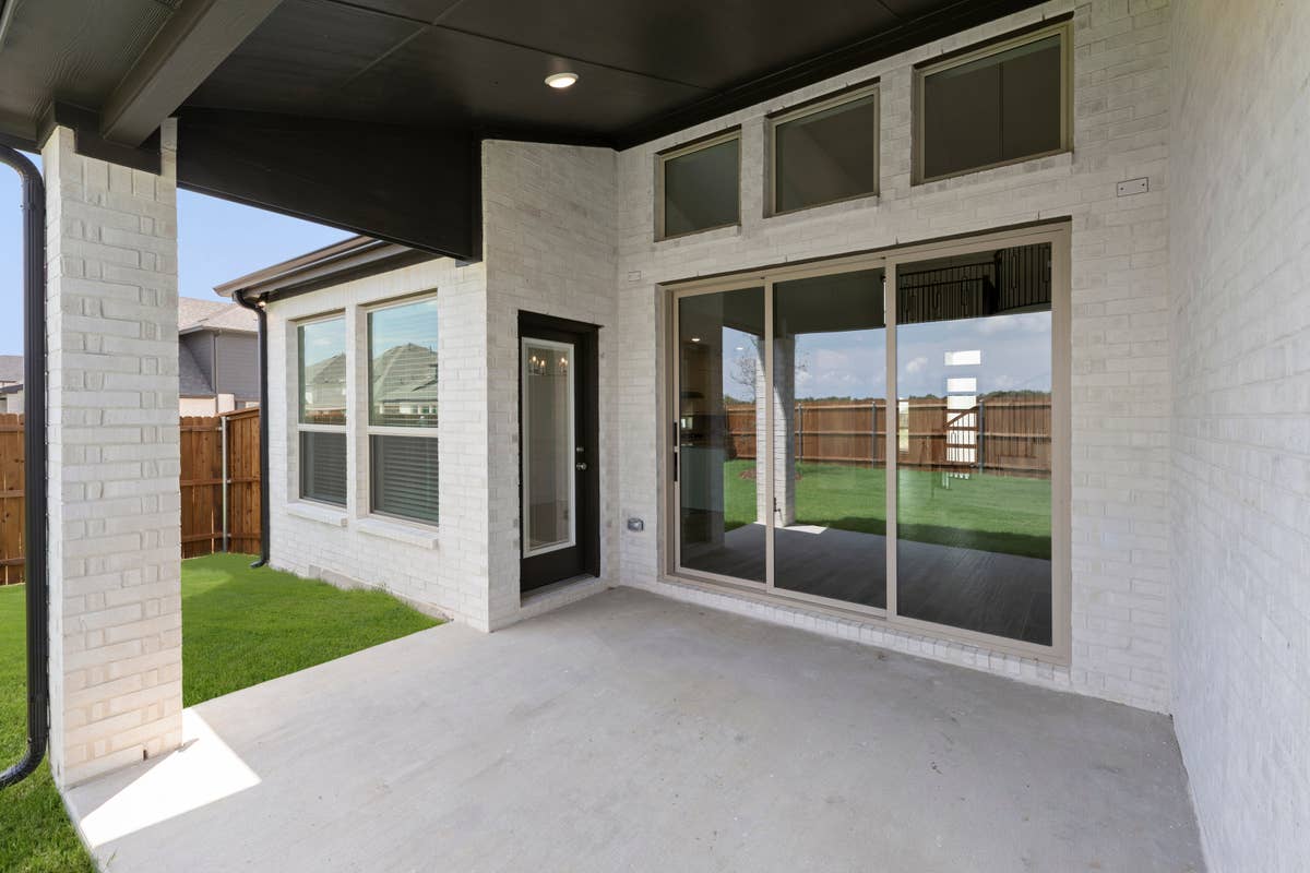 Brookfield - Photo 03