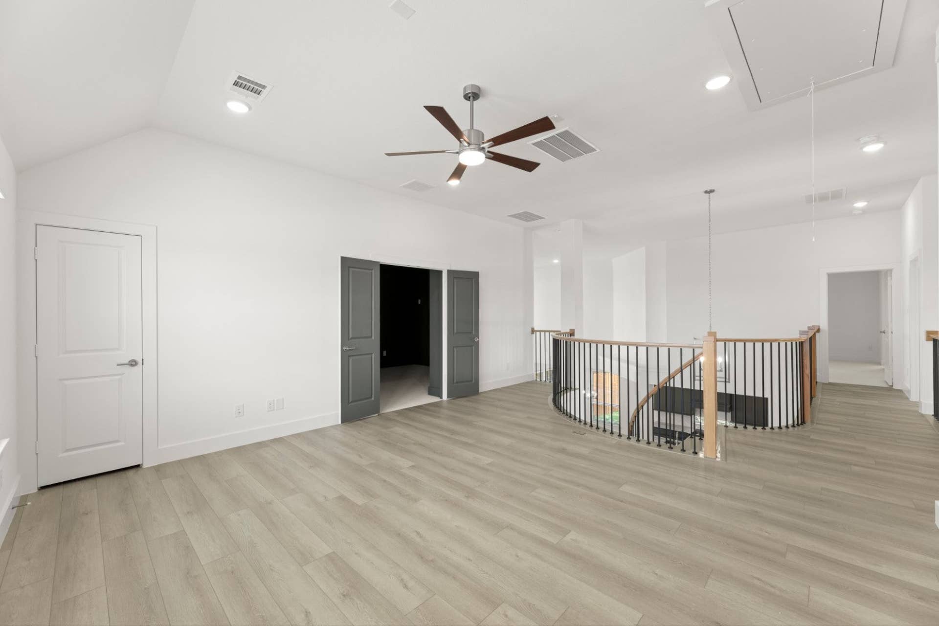 Cambridge Estates - 26
