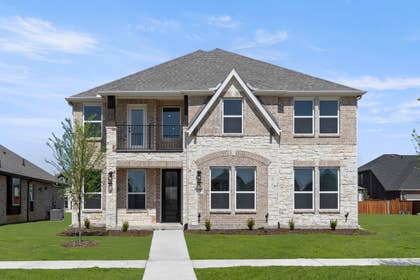 Villages of Creekwood - Photo 01