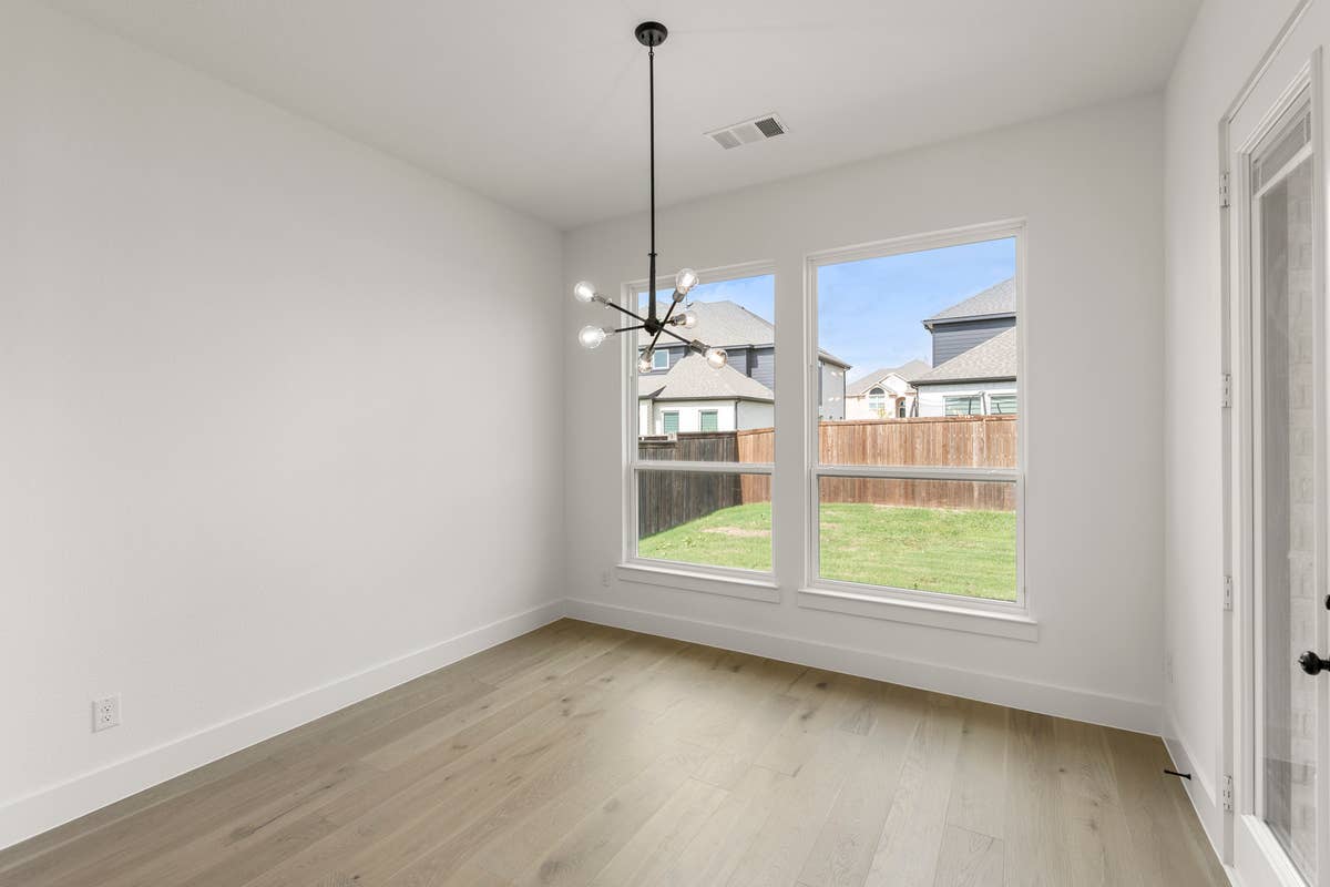 Sutton Fields - Photo 16