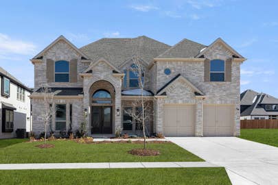 Maverick 2F (w/Media)