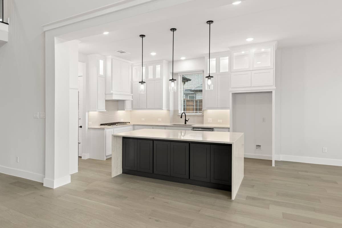 Cambridge Estates - Harwood - Photo 13
