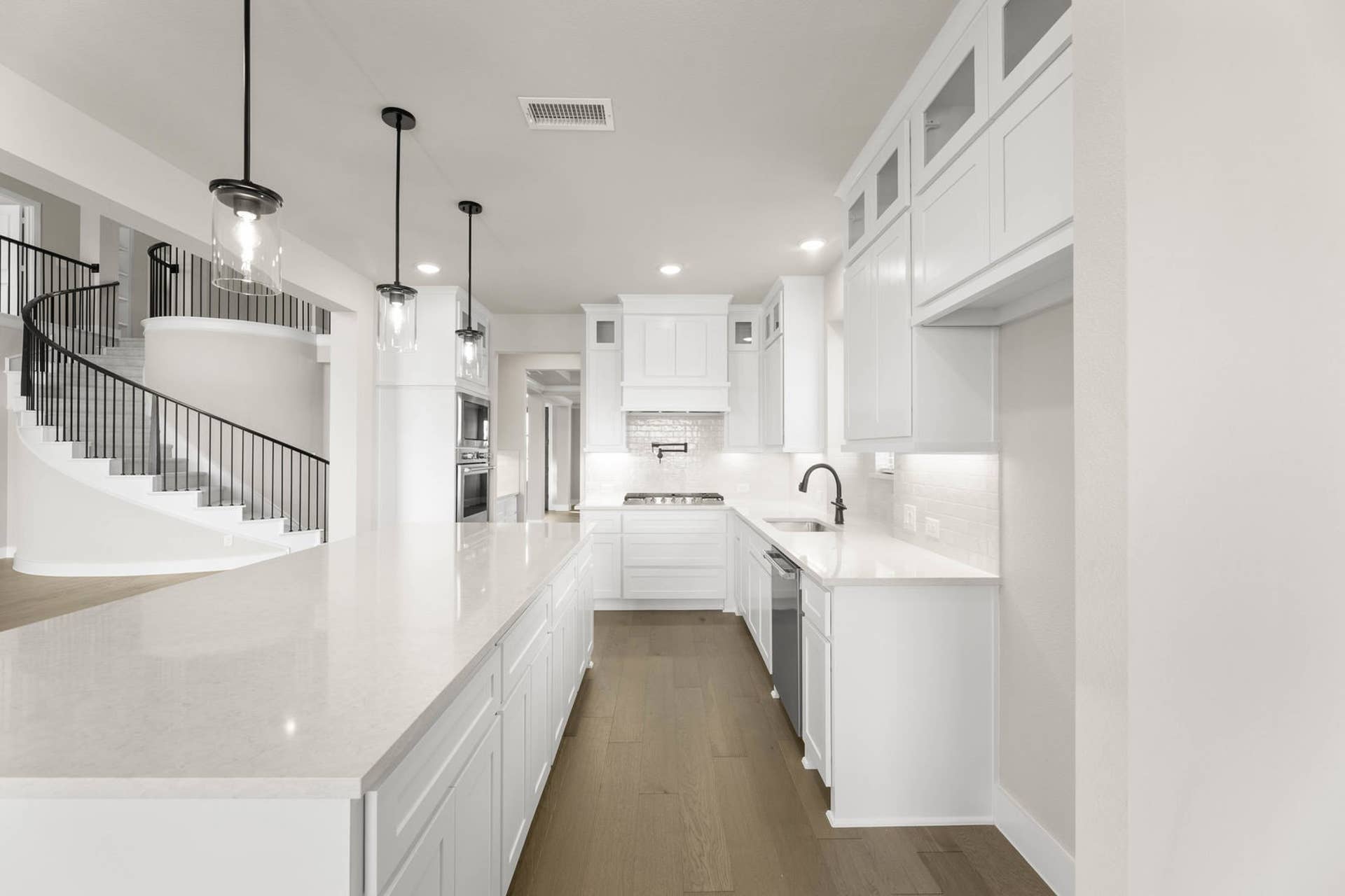 Broadmoor Estates - 14