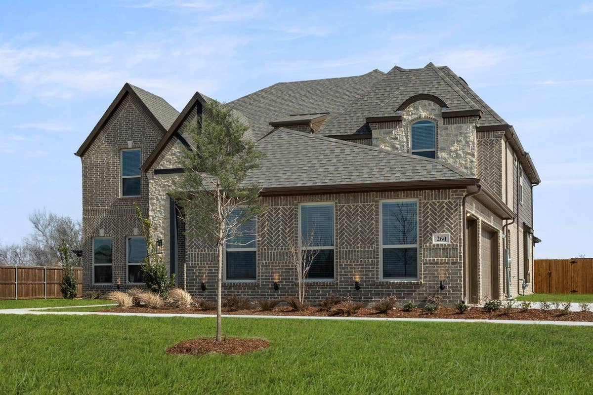 Broadmoor Estates - Photo 02