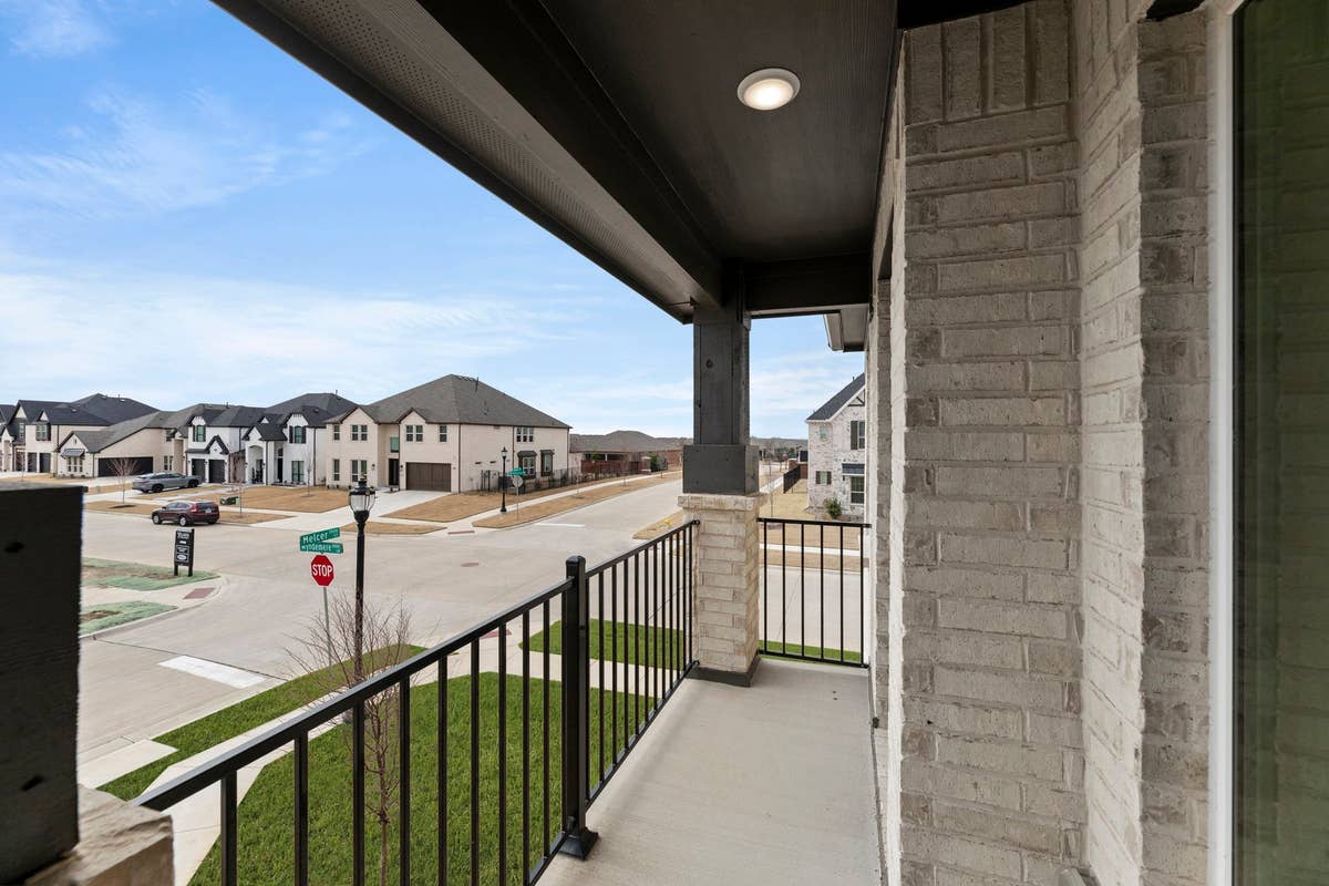 Villages of Creekwood - Photo 02