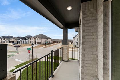 Villages of Creekwood - Photo 02