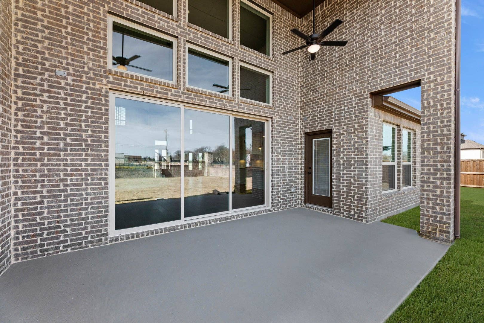 Stonebriar 2FSW (w/Media)