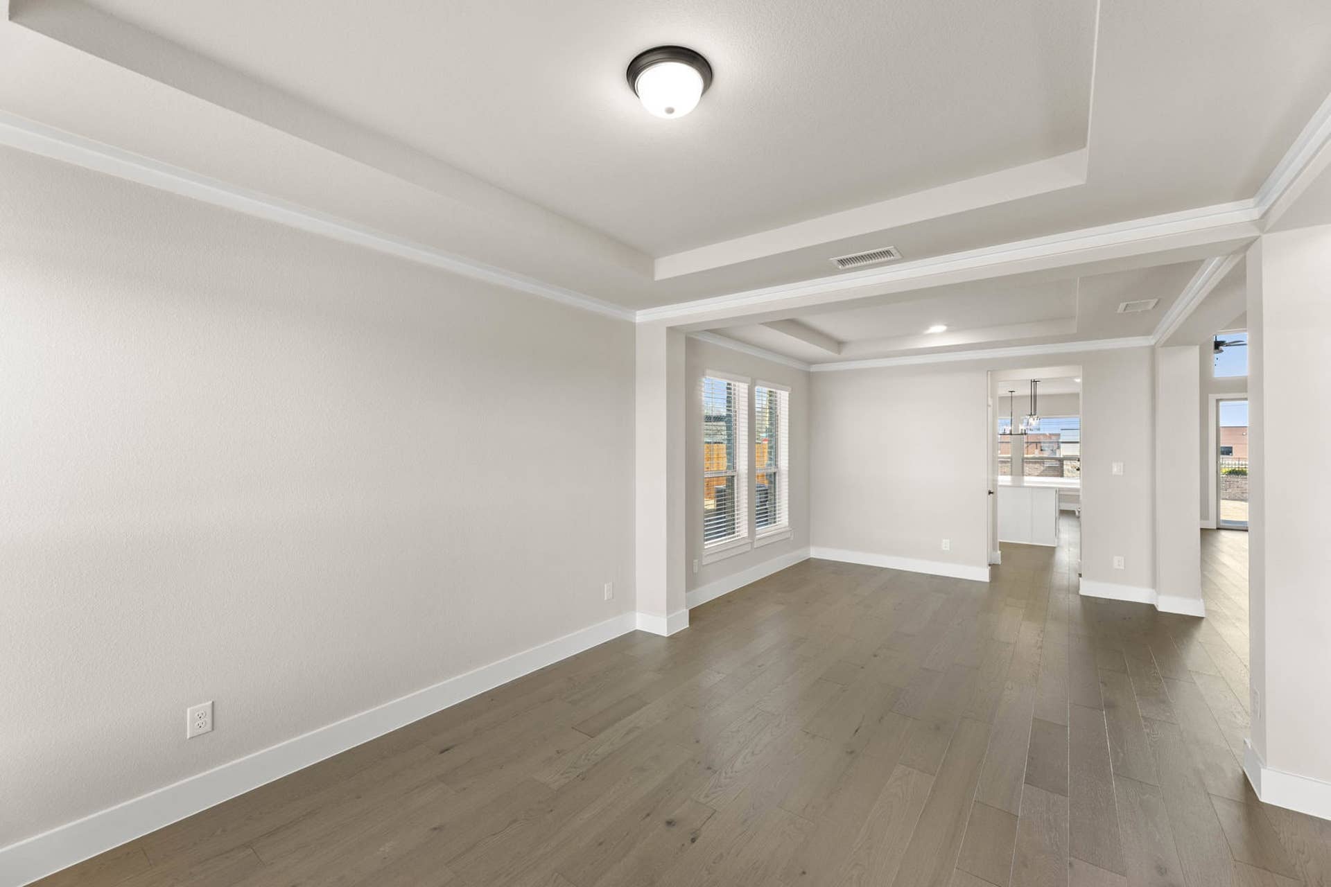 Broadmoor Estates - 08