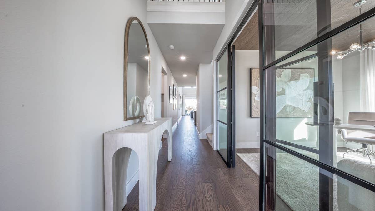 Roosevelt Select F - 09