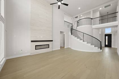 LeTara - Photo 12