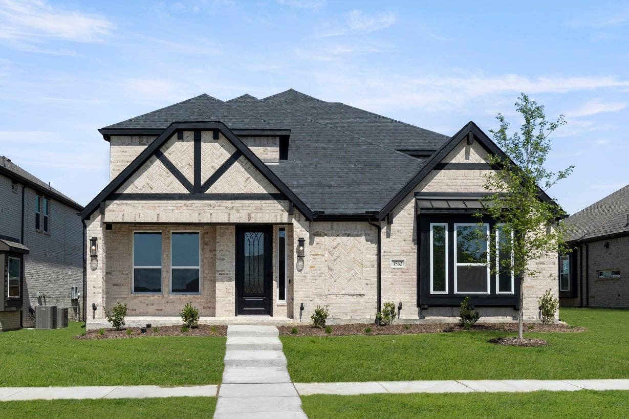 Quick Move-In New Construction Homes in Frisco, TX