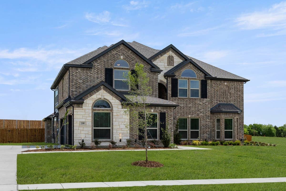 Broadmoor Estates - Photo 02