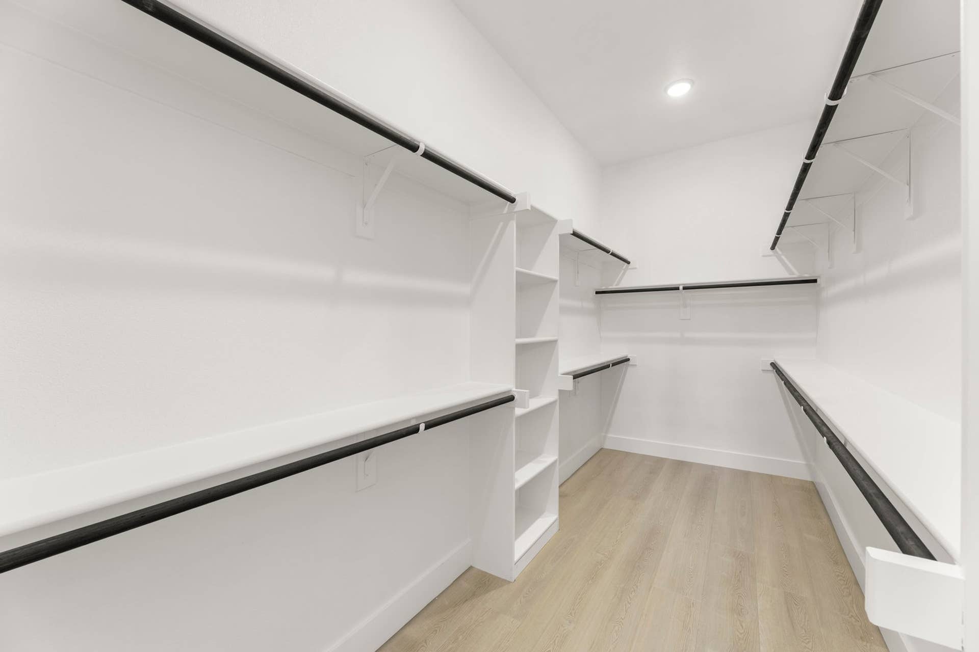 Cambridge Estates - Harwood - 24