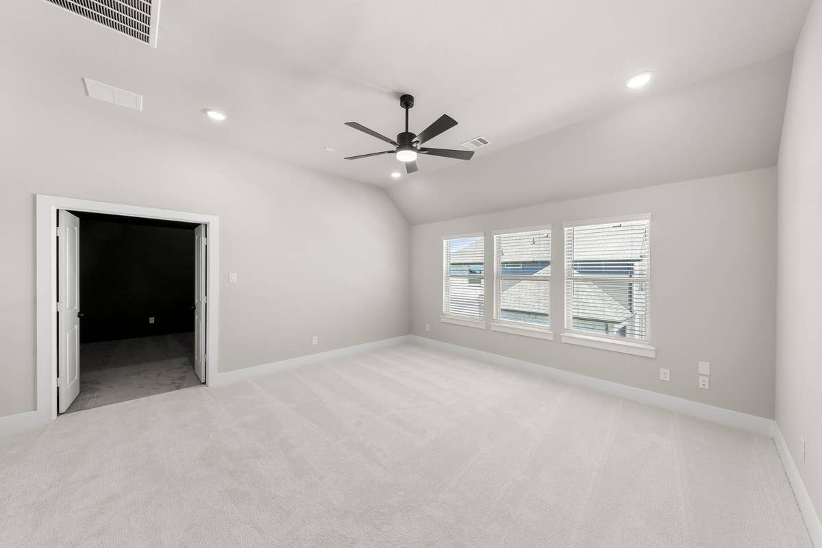 Cambridge Estates - Harwood - Photo 25