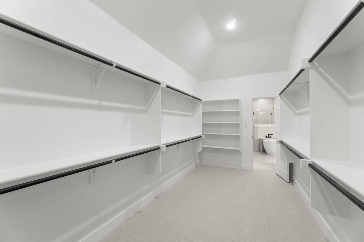 Broadmoor Estates - Photo 23