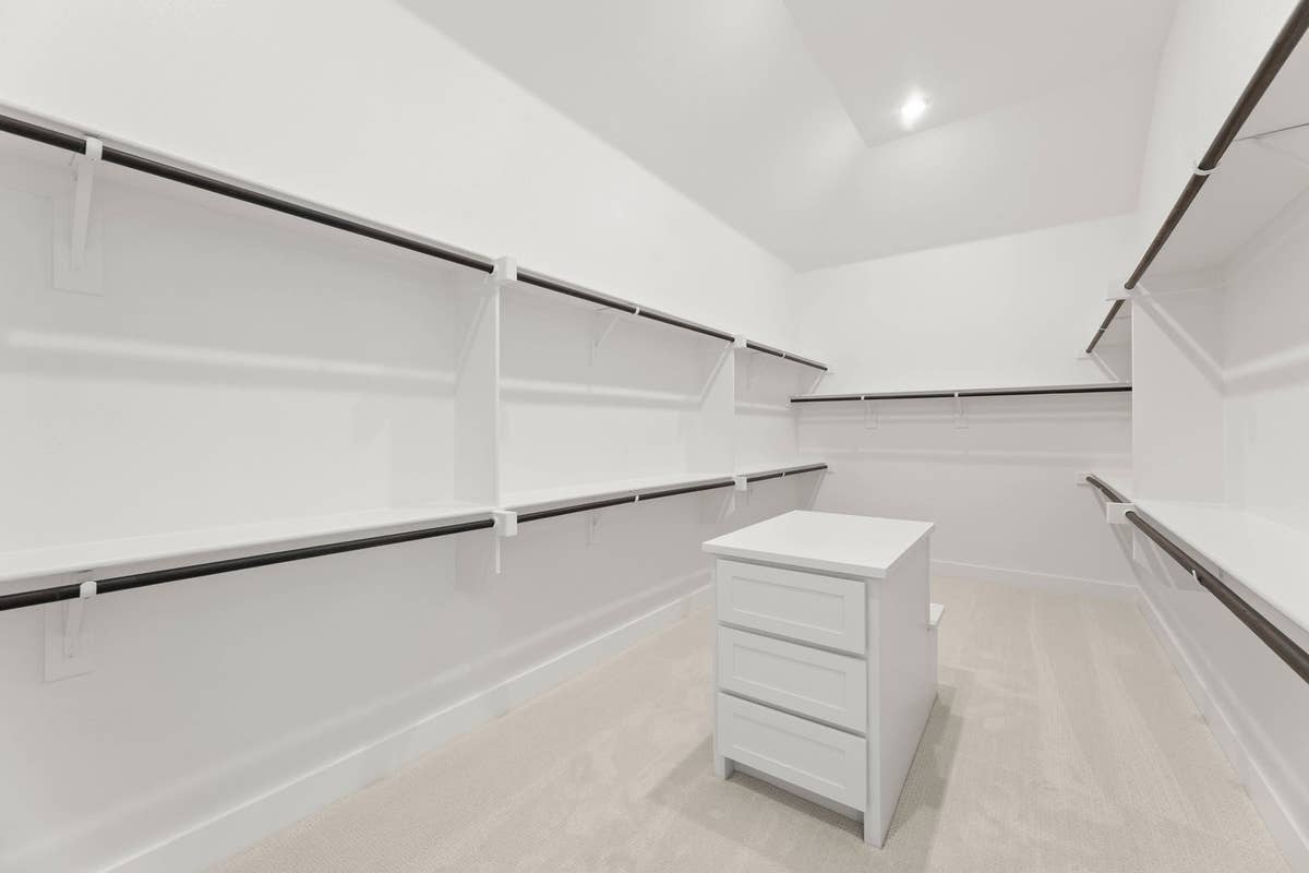 Broadmoor Estates - Photo 23