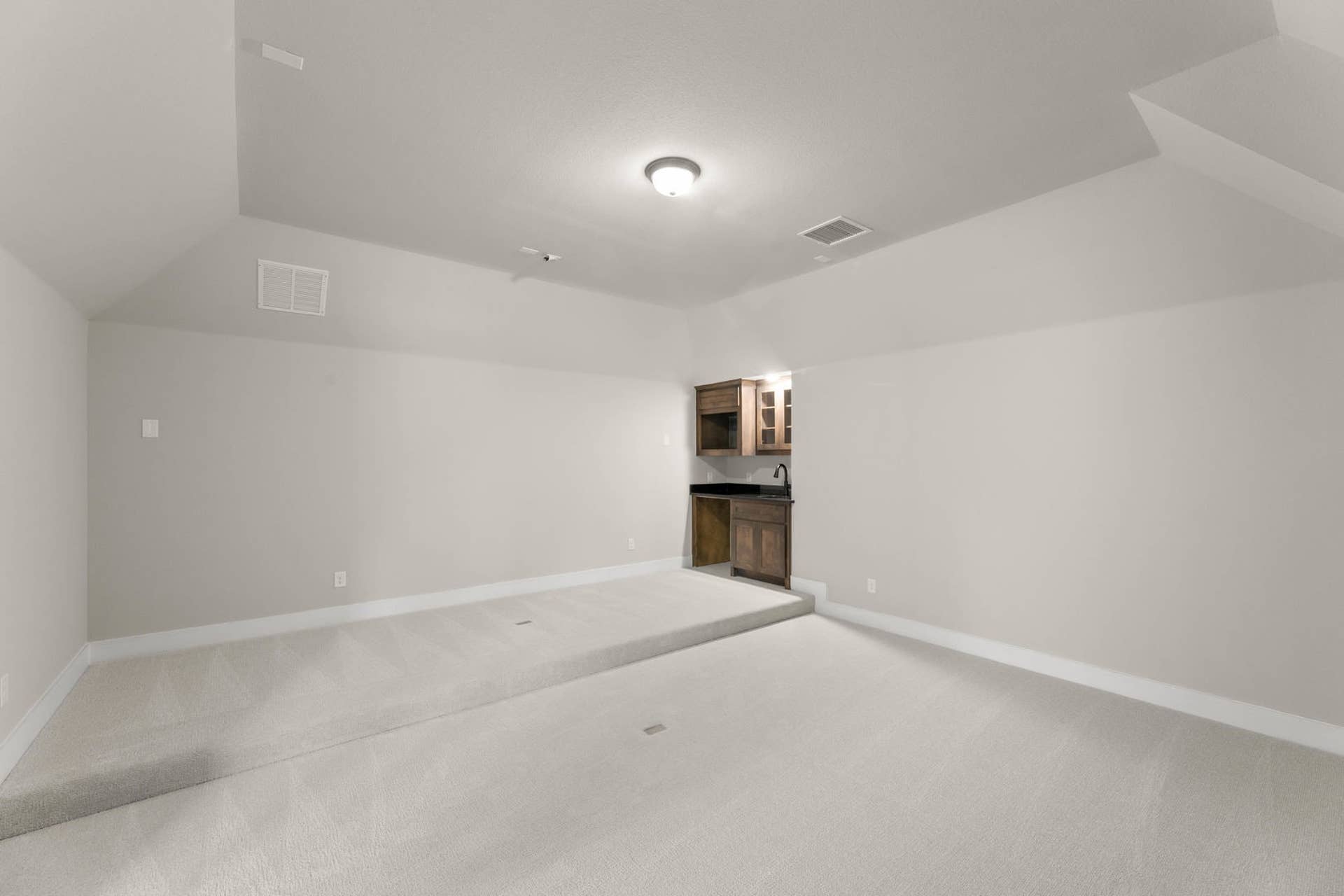 Broadmoor Estates - 27