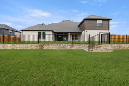 Broadmoor Estates - Photo 04