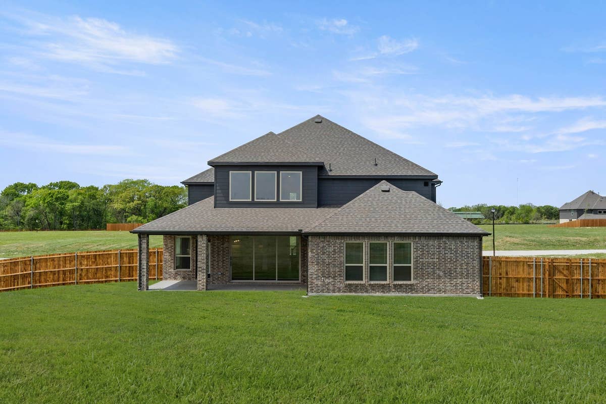 Broadmoor Estates - Photo 04