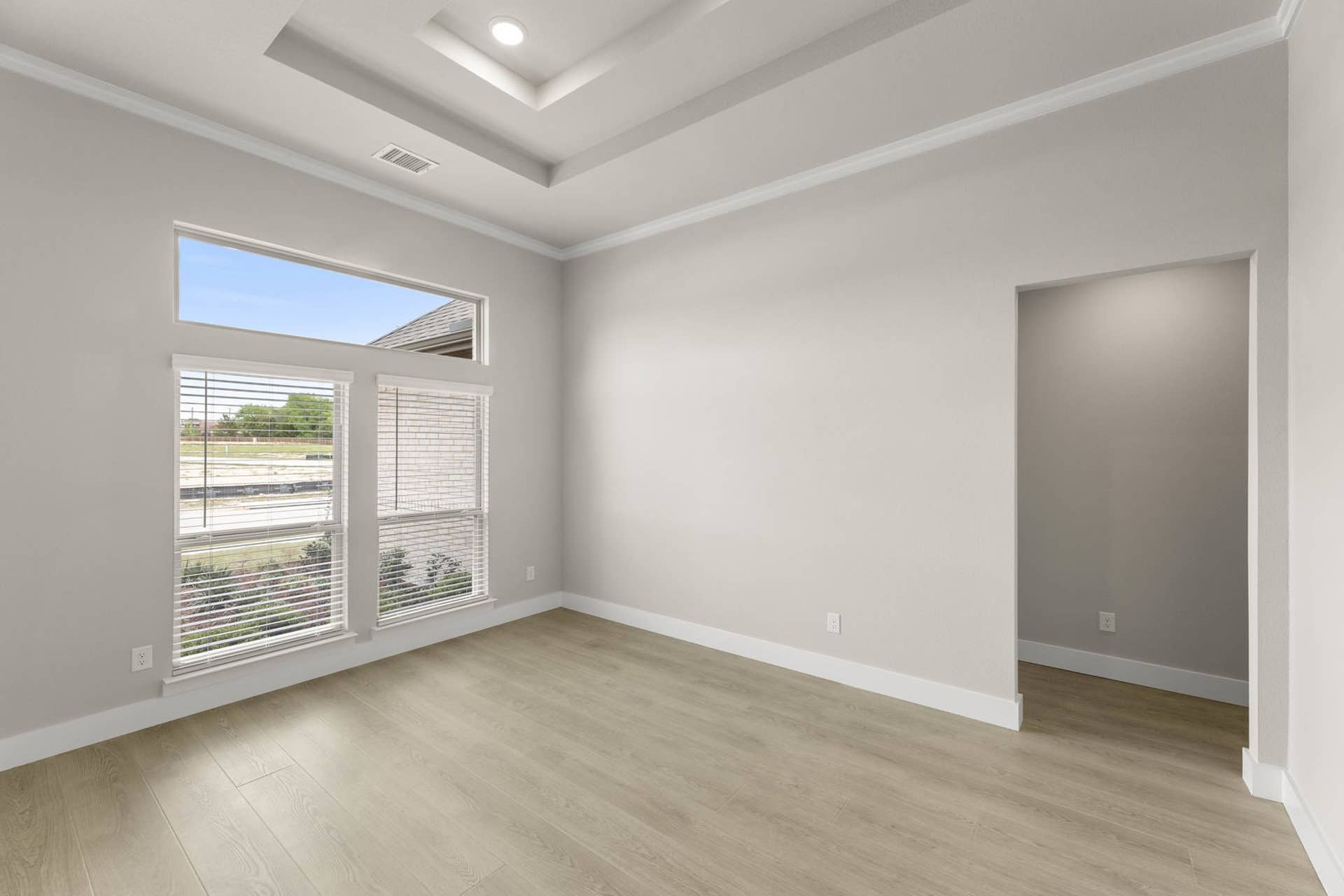 Broadmoor Estates - 07