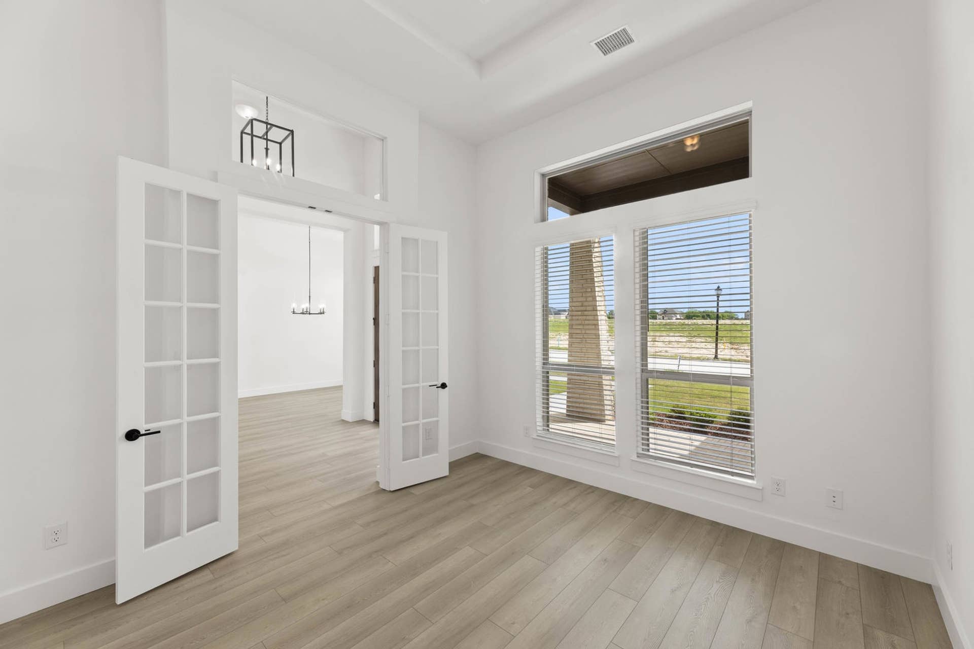 Broadmoor Estates - 08