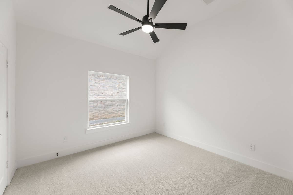Edgewood Creek - Photo 14