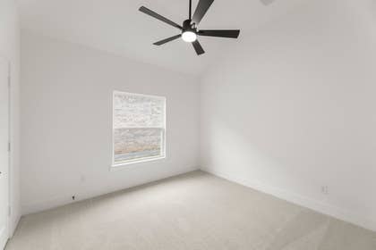 Edgewood Creek - Photo 14