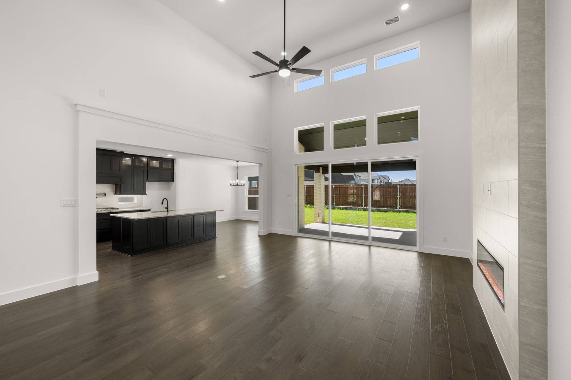 Mira Lagos Crossing - 12