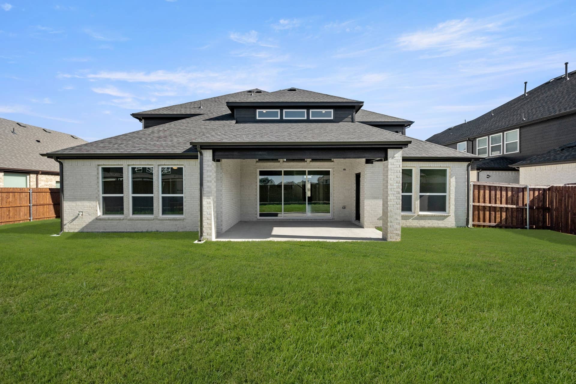 Mira Lagos Crossing - 04