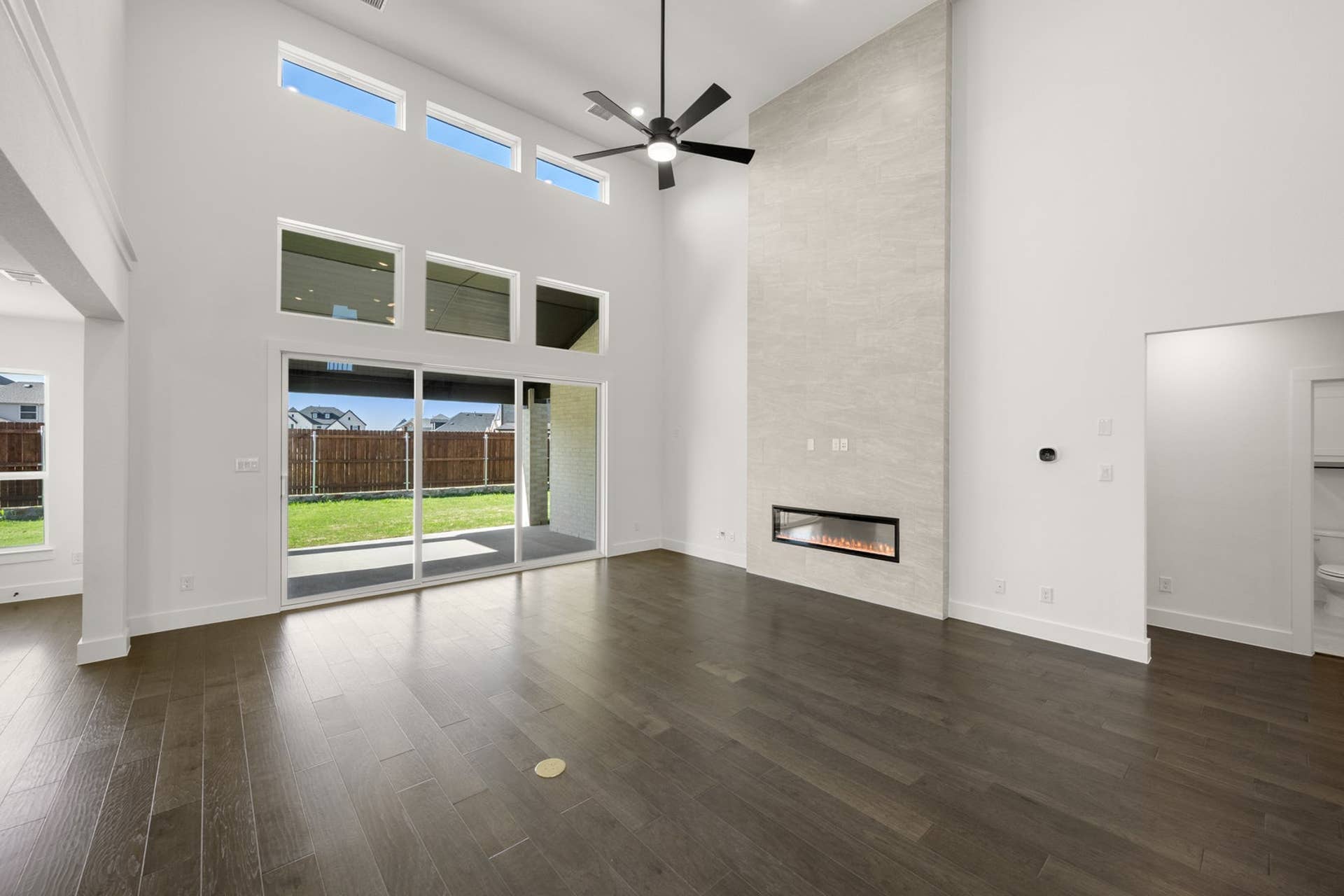 Mira Lagos Crossing - 10