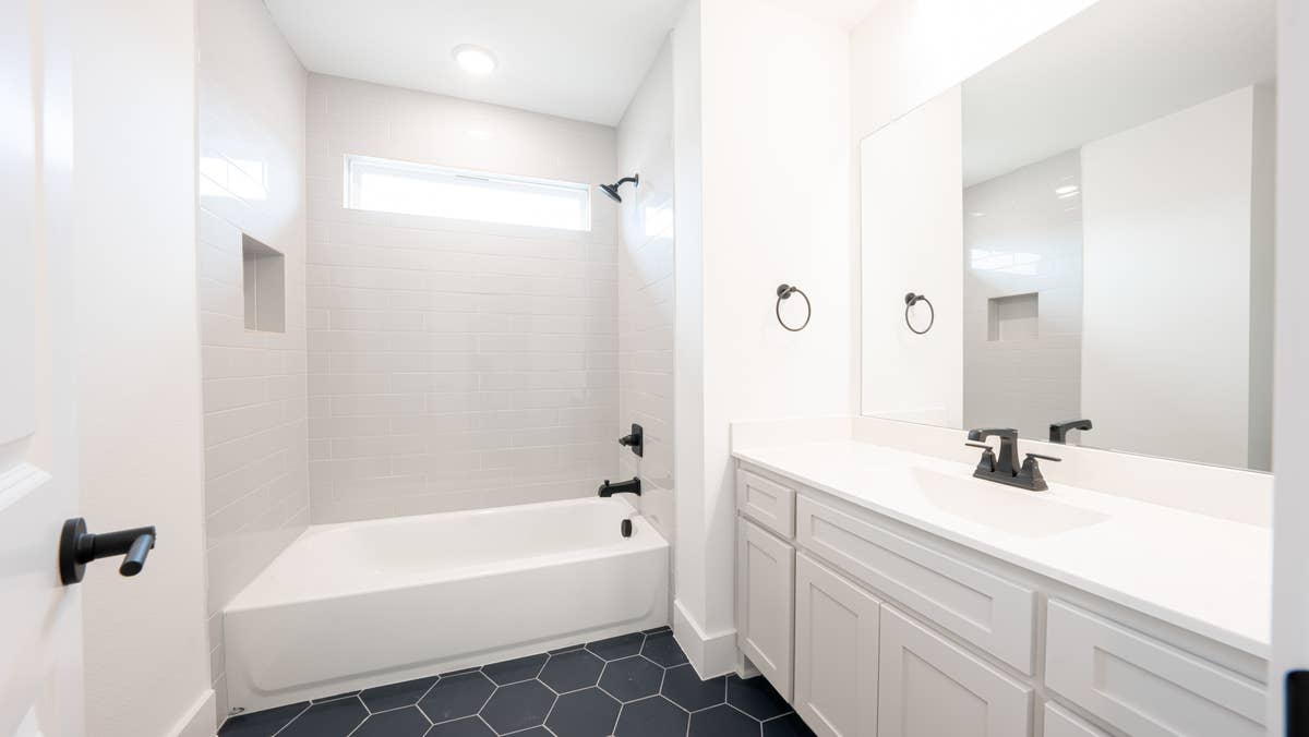 Edgewood Creek - Photo 17