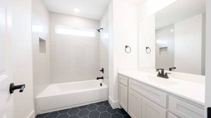 Edgewood Creek - Photo 17