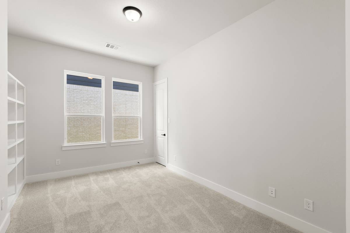 Sutton Fields - Photo 18
