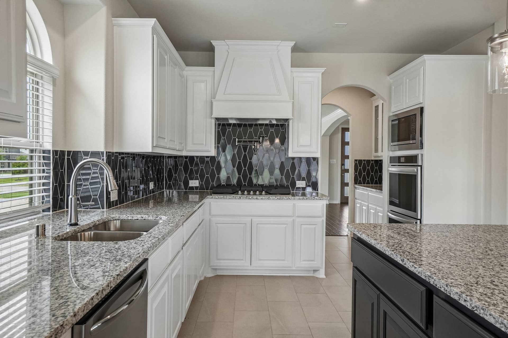 Broadmoor Estates - 14
